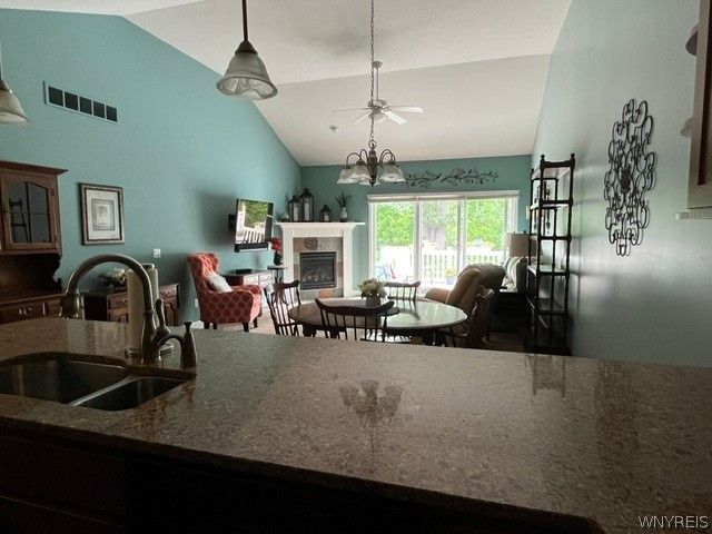 283 Carriage Path Court, Webster, NY 14580