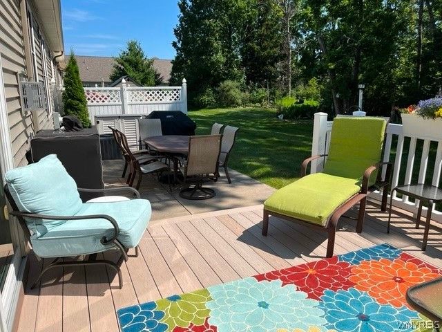 283 Carriage Path Court, Webster, NY 14580