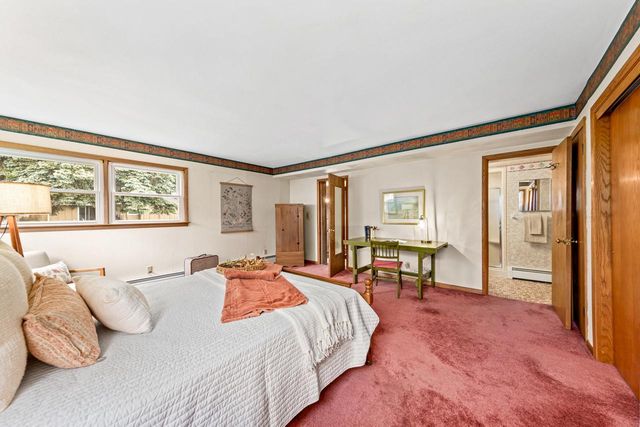 11307 W Garfield AVENUE, Wauwatosa, WI 53226