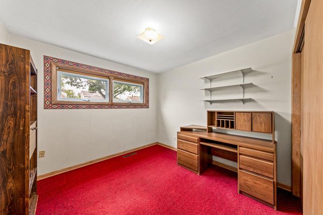 11307 W Garfield AVENUE, Wauwatosa, WI 53226