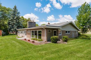 11307 W Garfield AVENUE, Wauwatosa, WI 53226