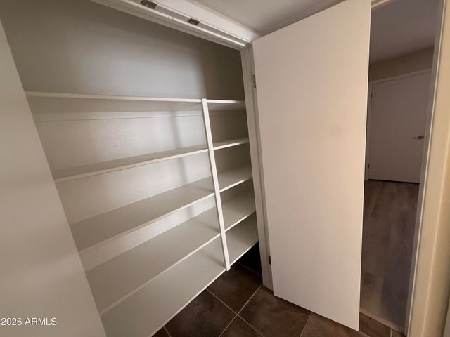 1301 E Rowlands Lane, Phoenix, AZ 85022