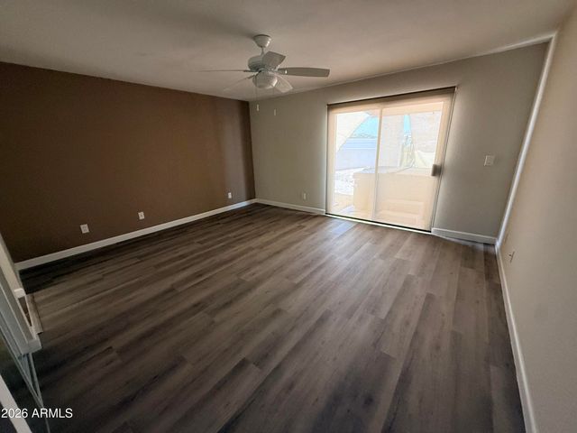 1301 E Rowlands Lane, Phoenix, AZ 85022