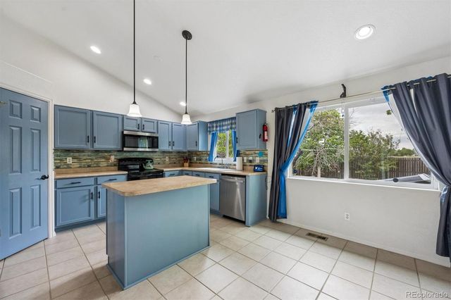 11470 Kenton Street, Commerce City, CO 80640