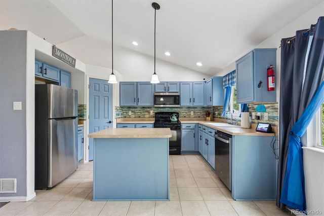 11470 Kenton Street, Commerce City, CO 80640