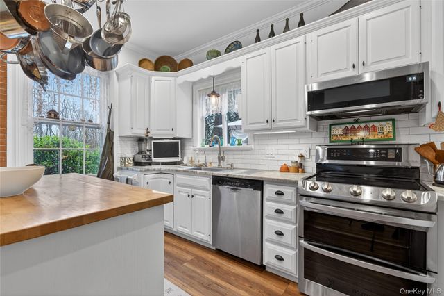 90 Quaker Avenue, Cornwall, NY 12518