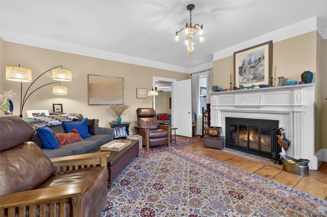 90 Quaker Avenue, Cornwall, NY 12518