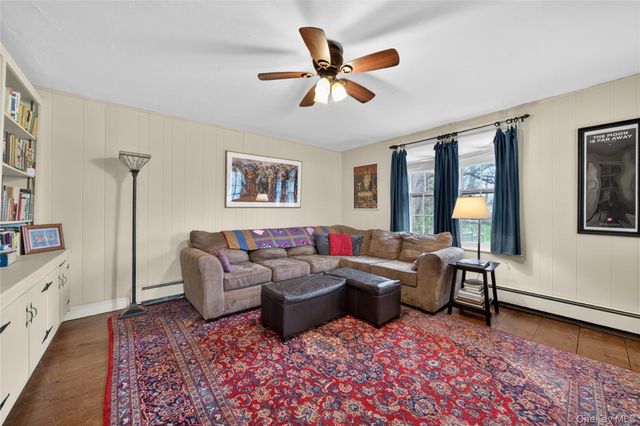 90 Quaker Avenue, Cornwall, NY 12518