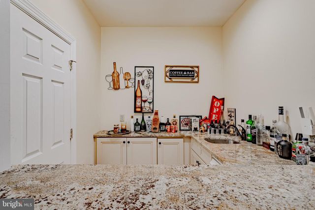 2 WILDERNESS DR, Medford, NJ 08055