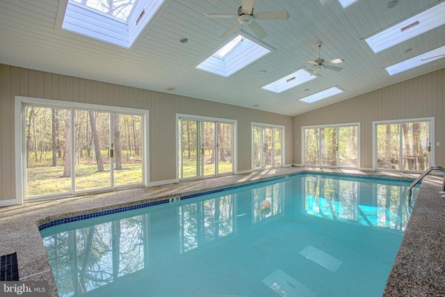 2 WILDERNESS DR, Medford, NJ 08055