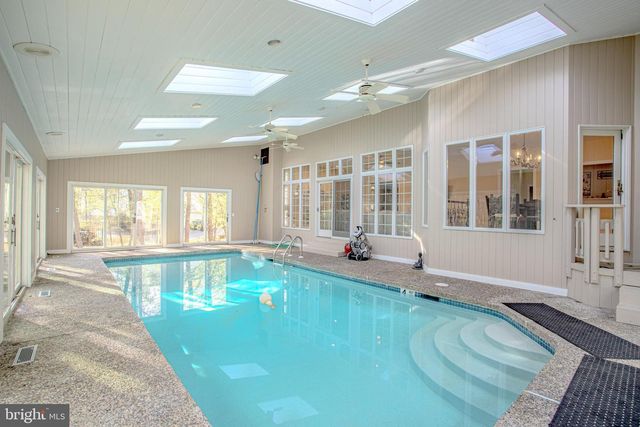 2 WILDERNESS DR, Medford, NJ 08055