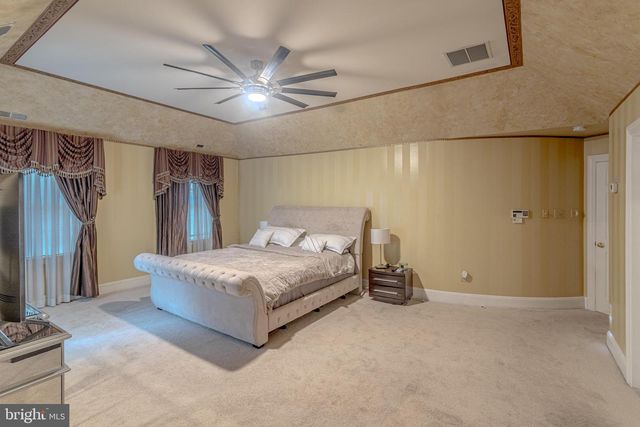 2 WILDERNESS DR, Medford, NJ 08055