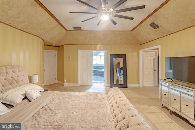 2 WILDERNESS DR, Medford, NJ 08055