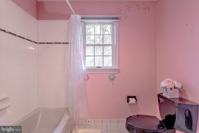 2 WILDERNESS DR, Medford, NJ 08055