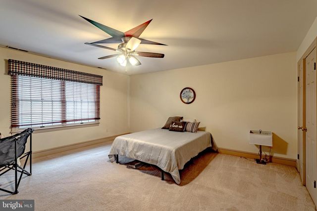 2 WILDERNESS DR, Medford, NJ 08055