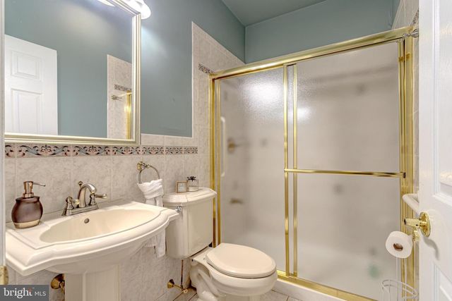 2 WILDERNESS DR, Medford, NJ 08055