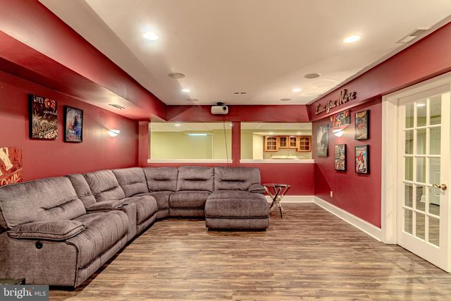 2 WILDERNESS DR, Medford, NJ 08055