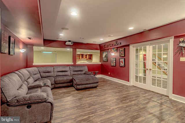 2 WILDERNESS DR, Medford, NJ 08055