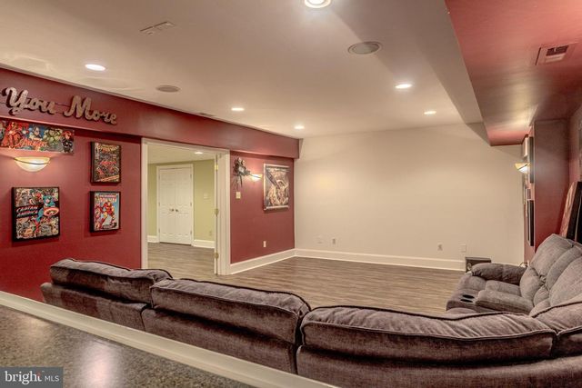 2 WILDERNESS DR, Medford, NJ 08055