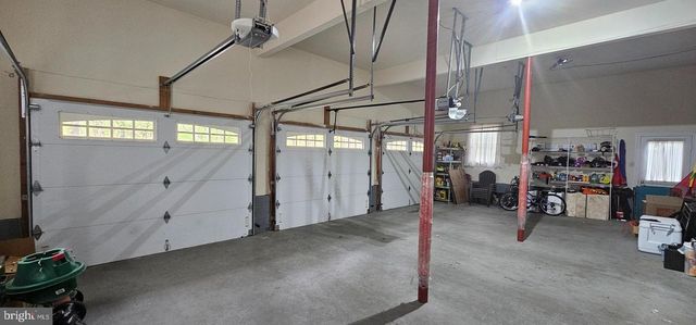 2 WILDERNESS DR, Medford, NJ 08055