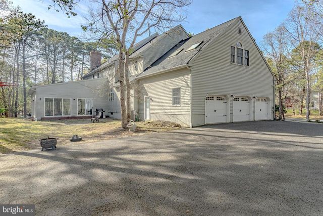 2 WILDERNESS DR, Medford, NJ 08055