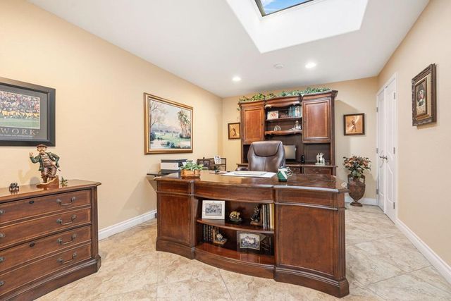 175 Las Lomas, Palm Desert, CA 92260