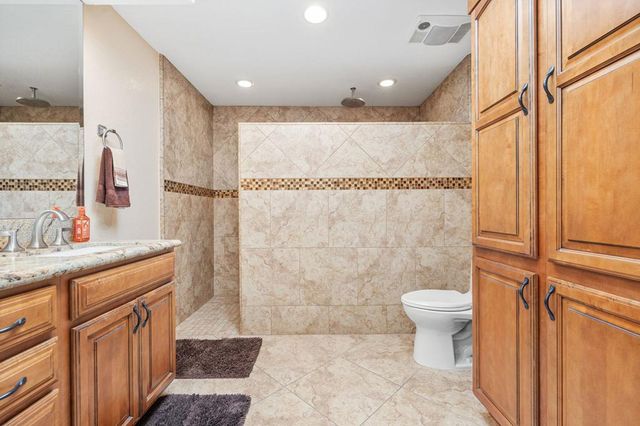 175 Las Lomas, Palm Desert, CA 92260