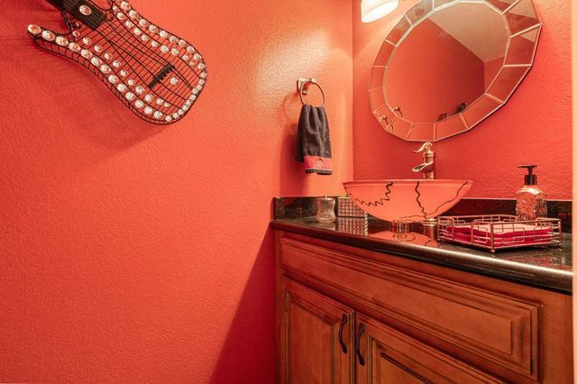 175 Las Lomas, Palm Desert, CA 92260