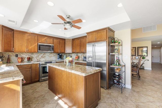 175 Las Lomas, Palm Desert, CA 92260