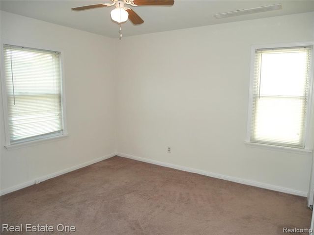 3876 Greenfield Road, Berkley, MI 48072