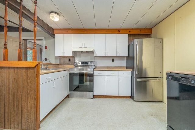 3 Spruce Cove Road, Northwood, NH 03261