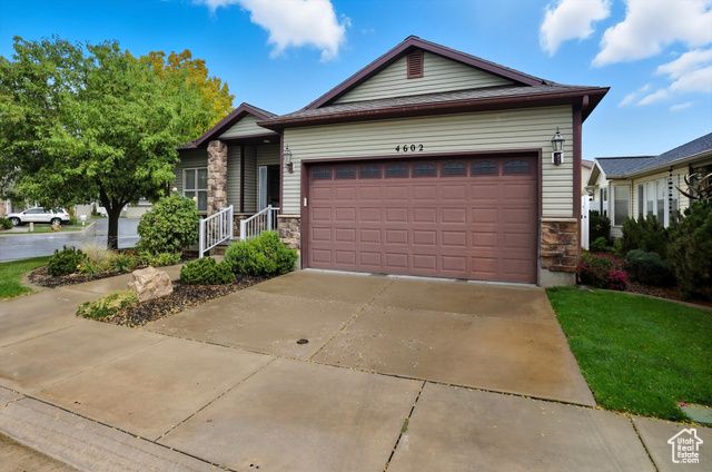 4602 S HATHAWAY DR, Roy, UT 84067