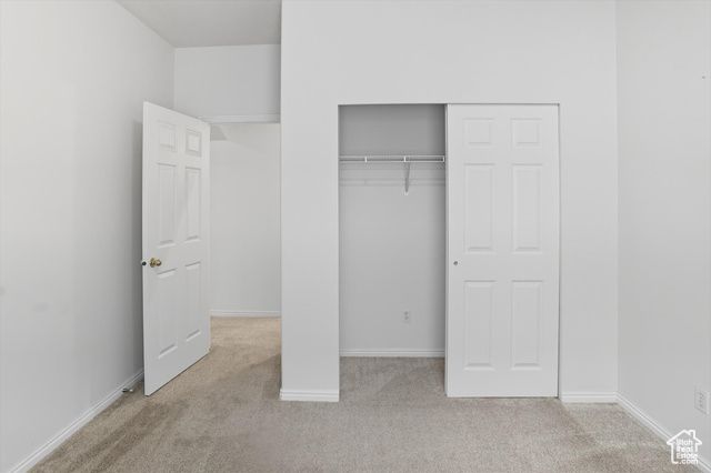 4602 S HATHAWAY DR, Roy, UT 84067