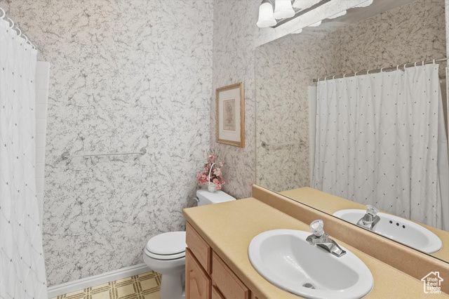 4602 S HATHAWAY DR, Roy, UT 84067