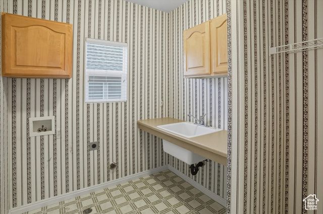 4602 S HATHAWAY DR, Roy, UT 84067