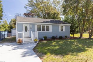 904 Oaklette AVE, Chesapeake, VA 23325