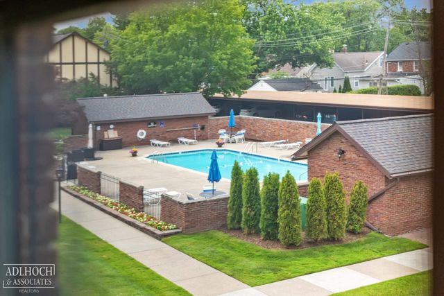 1750 Vernier Road 6, Grosse Pointe Woods, MI 48236