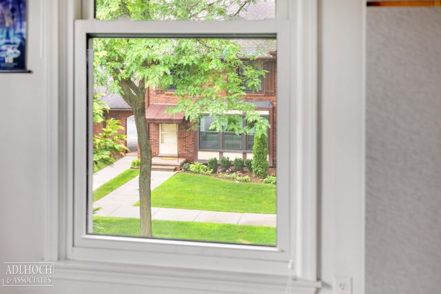 1750 Vernier Road 6, Grosse Pointe Woods, MI 48236