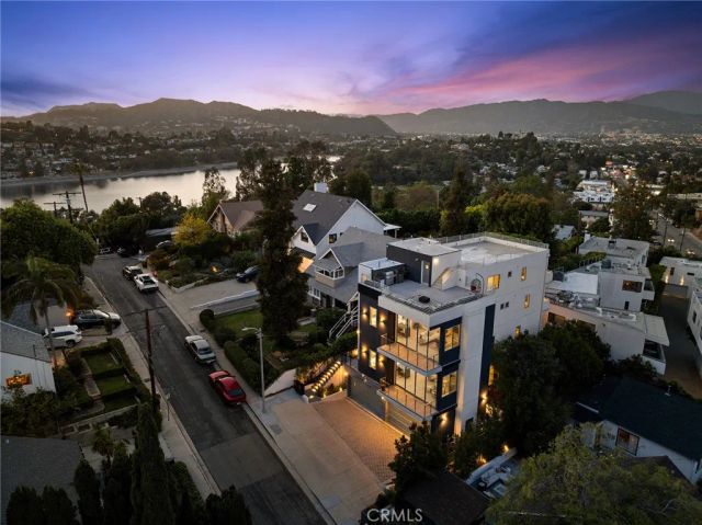 2311 Cove, Los Angeles, CA 90039