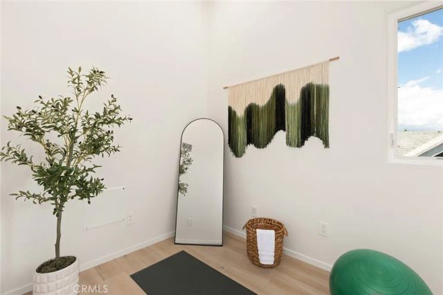 2311 Cove, Los Angeles, CA 90039