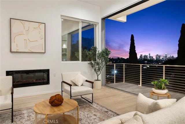 2311 Cove, Los Angeles, CA 90039