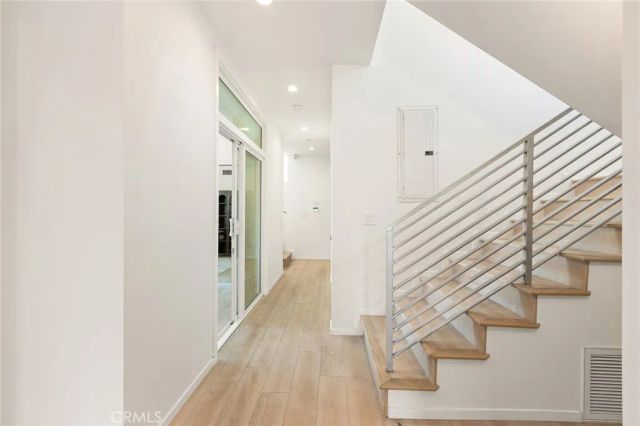 2311 Cove, Los Angeles, CA 90039