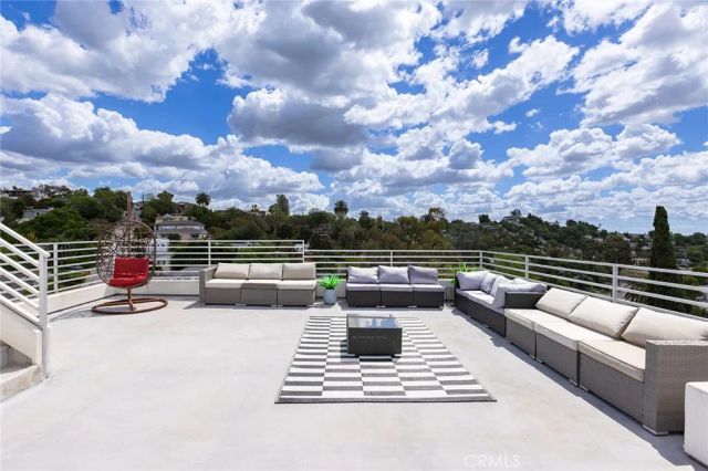 2311 Cove, Los Angeles, CA 90039