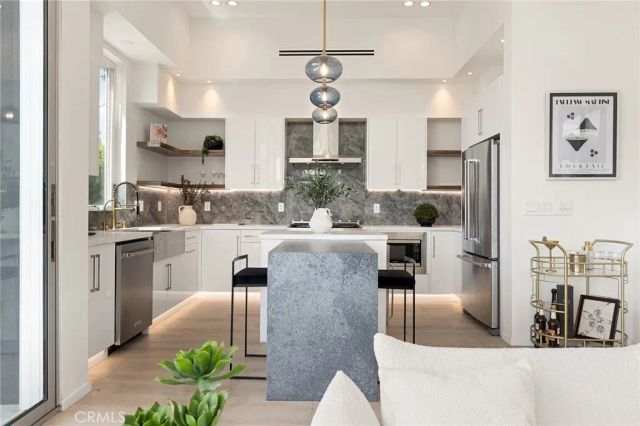 2311 Cove, Los Angeles, CA 90039