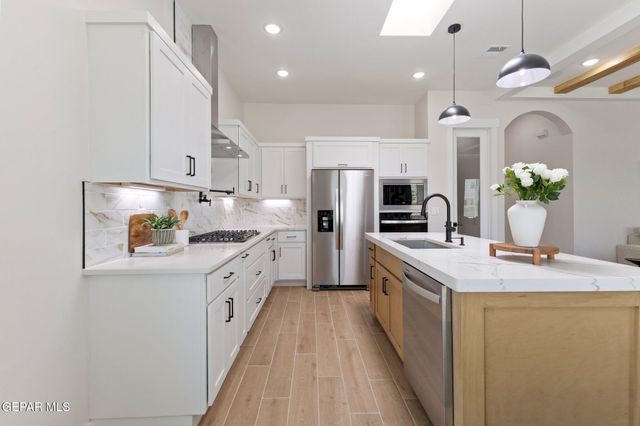 1401 DYLAN Place, El Paso, TX 79928