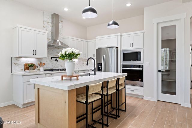 1401 DYLAN Place, El Paso, TX 79928