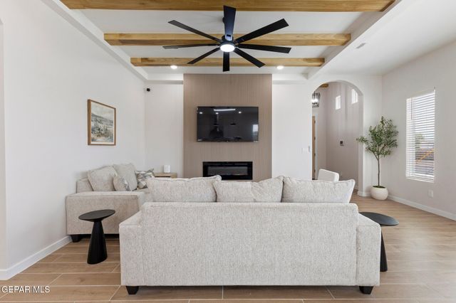 1401 DYLAN Place, El Paso, TX 79928