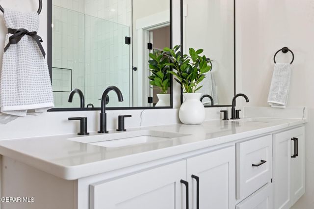 1401 DYLAN Place, El Paso, TX 79928