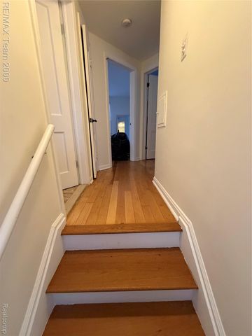 1823 N Elizabeth Street, Dearborn, MI 48128