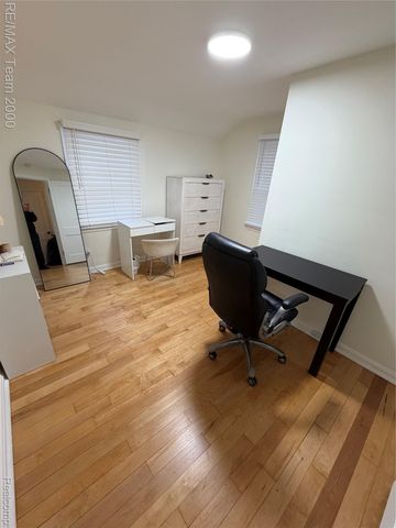 1823 N Elizabeth Street, Dearborn, MI 48128